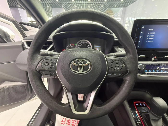 fcd04cbf-2fe0-4702-a456-49fdd547f730-toyotalevin11.jpg